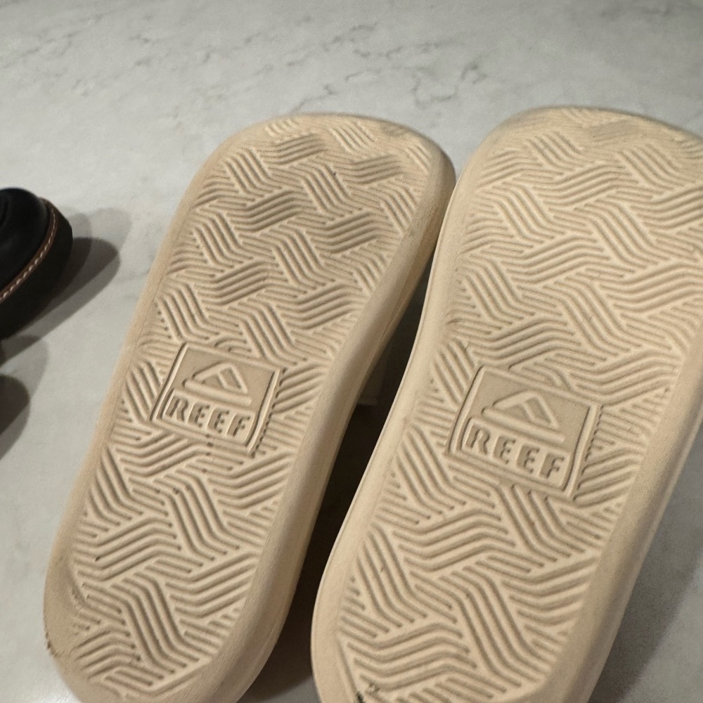 Reef Women's Neutral Cream Slide Sandals size 7 - Picture 4 of 4